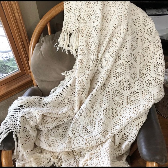 Vintage Other - Crochet Snowflake Fringe Bedspread Queen Full